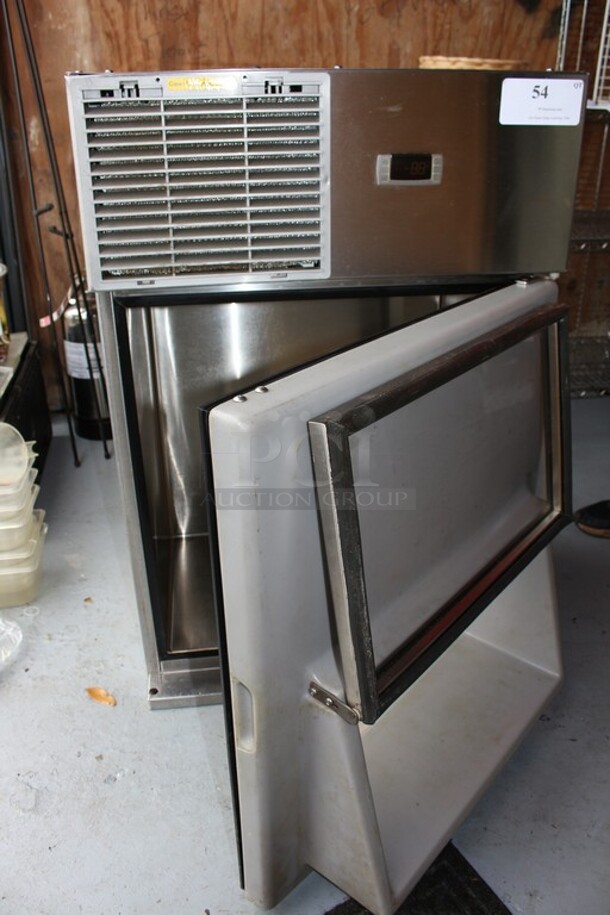 GlassTender Wall-mounted Lettuce Crisper  Model LC 115volts single phase 60Hz - Image 2 of 7