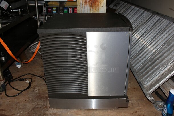 Manitowoc Ice Maker w/out storage means - Image 2 of 5