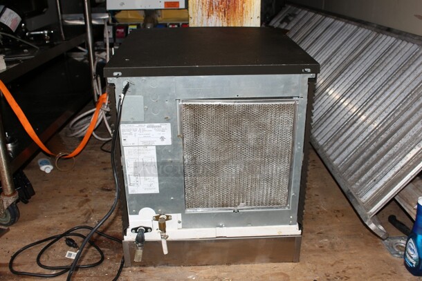 Manitowoc Ice Maker w/out storage means - Image 3 of 5
