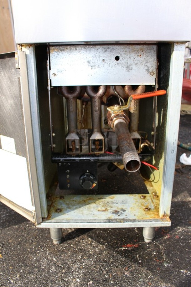 Dean deep fryer natural gas BTU 105000 model SR42GN  - Image 3 of 6