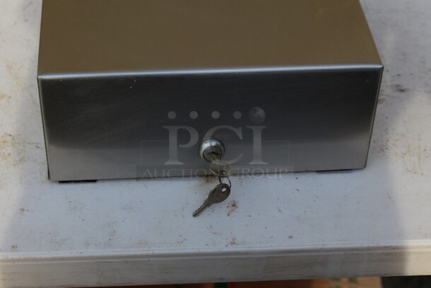 Multifold towel holder w/key - Image 2 of 4
