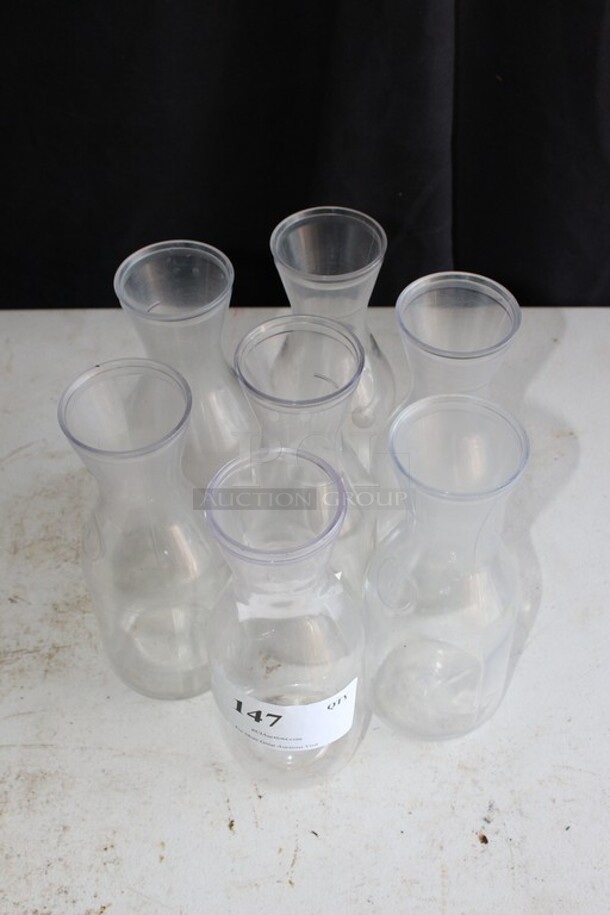 Plastic crafts - Image 1 of 2
