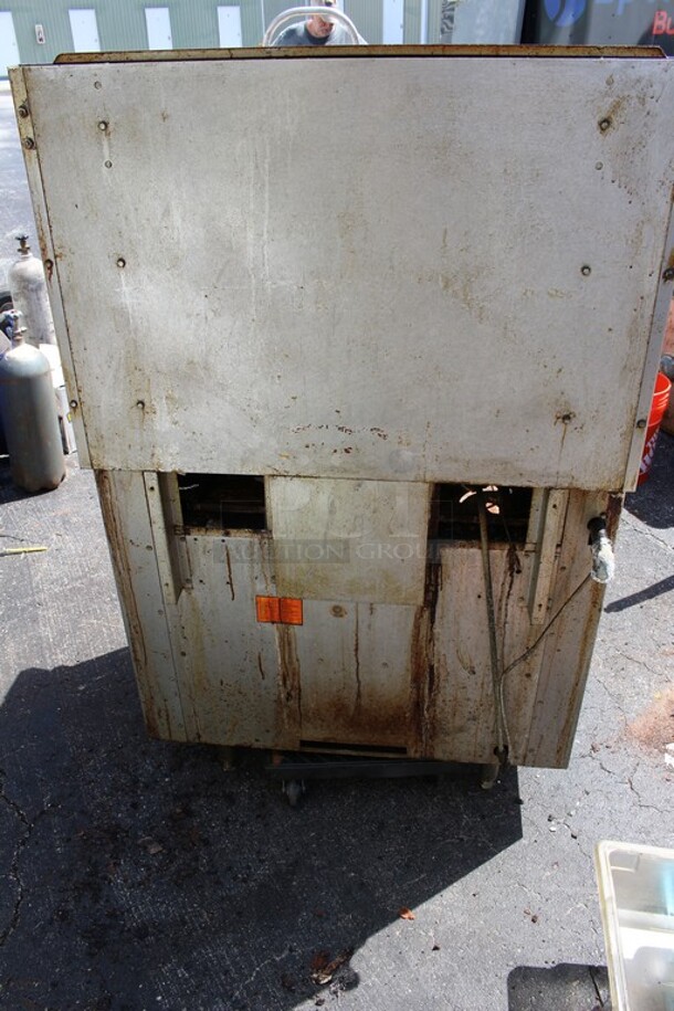 Six burner stove top Vulcan oven natural gas with overhead shelf  - Image 4 of 7
