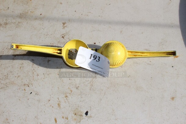 Citrus Strainer - Image 1 of 1