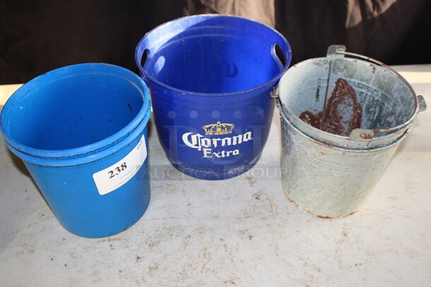 5 Assorted buckets  - Image 1 of 1