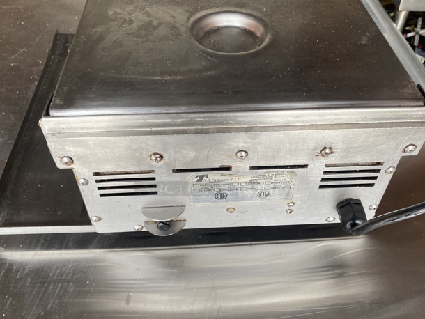 Round Up Egg cooker WORKING model ES-1200CV 208/220/240v 2400/3150w  - Image 5 of 6