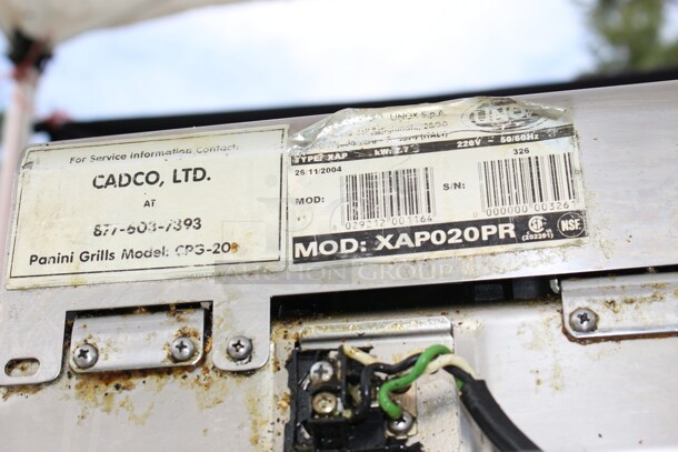 Cadco Unox Dual Panini Press Model XAP0z0PR 220v "NOT TESTED BUT OUT OF A WORKING KITCHEN" "NEEDS CLEANING"  - Image 5 of 6