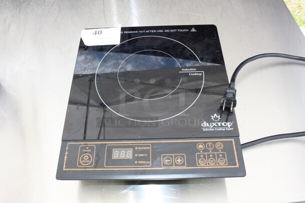 DuxTop 2018 Induction cooker model 8100MC 120v 1800w  DOES NOT HEAT UP