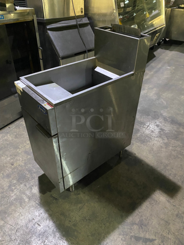 Atosa Commercial Natural Gas Powered Deep Fat Fryer! With Backsplash! All Stainless Steel! Model ATFS40 Serial ATFS4008116102700C40062! On Legs! - Image 2 of 6