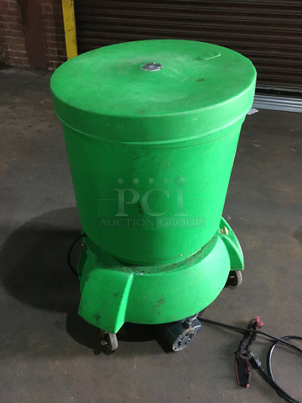 The Green Machine Commercial Salad/Lettuce Spinner! - Image 2 of 6