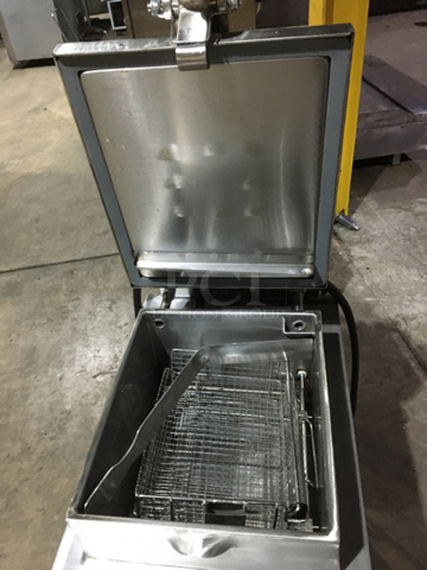 FAB! 2019 LIKE NEW! Shineho Equipment Electric Powered Pressure Fryer! Model P007! All Stainless Steel! On Casters! - Image 5 of 10