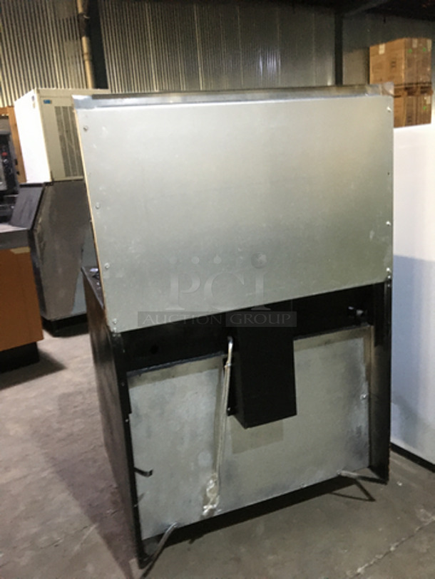 Garland All Stainless Steel Natural Gas Powered 6 Burner Stove! With Full Size Oven Underneath! With Backsplash! - Image 3 of 11