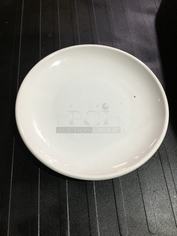 Round Ceramic Dining Plates! 4 X Your Bid!