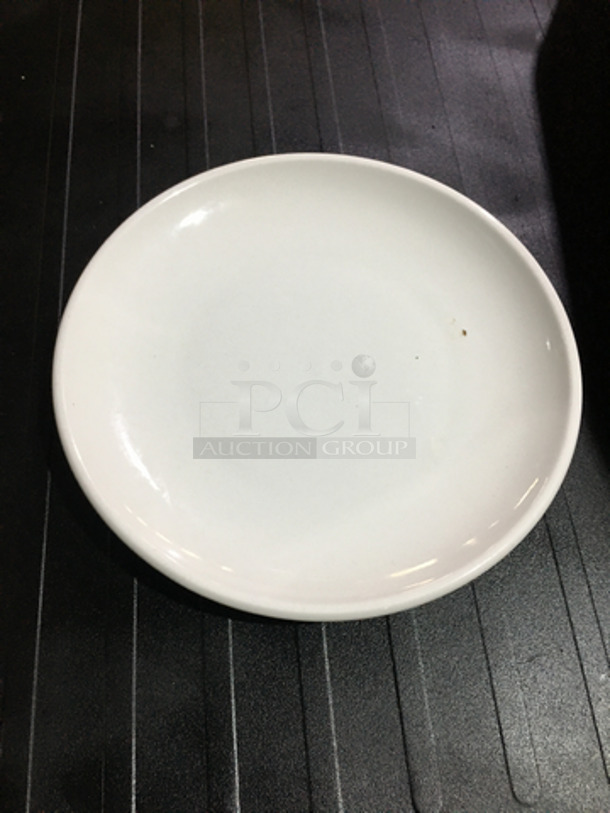 Round Ceramic Dining Plates! 4 X Your Bid! - Image 1 of 4