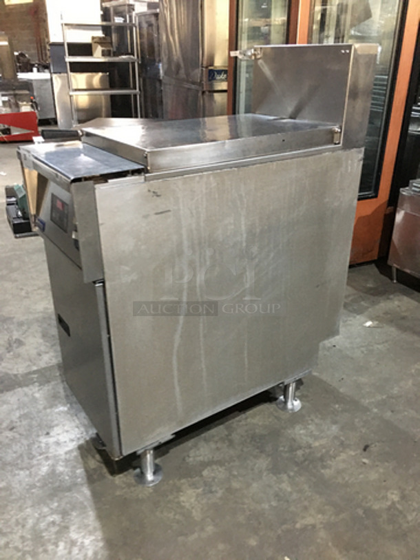 NICE! Pitco Electric Powered Commercial Pasta Cooker/Rethermalizer! With Backsplash! With Digital Touch Controls! All Stainless Steel! Model SRTE Serial E17DA023309! 208V 1Phase! On Legs! - Image 2 of 8