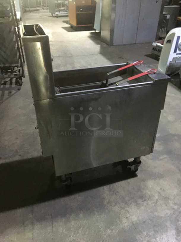 Pitco Commercial Natural Gas Powered Deep Fat Fryer! With 2 Metal Baskets! With Backsplash! All Stainless Steel! On Casters! Model SG14! - Image 3 of 9