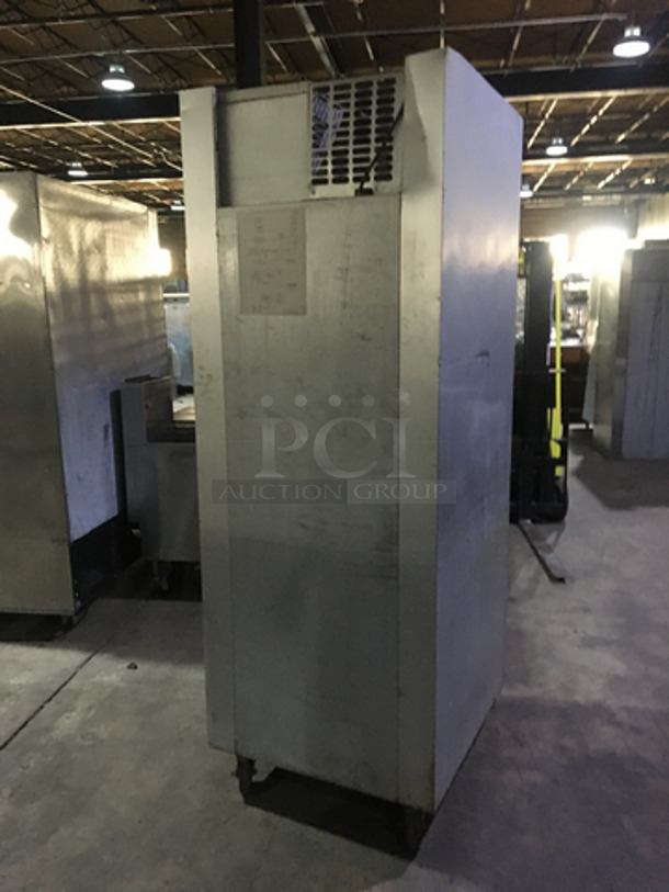 Traulsen Commercial 2 Half Door Reach In Refrigerator! All Stainless Steel! 115V 1Phase! On Commercial Casters! - Image 3 of 9