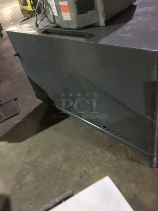 Blodgett Commercial Natural Gas Powered Single Deck Pizza Oven! All Stainless Steel!
 - Image 3 of 7