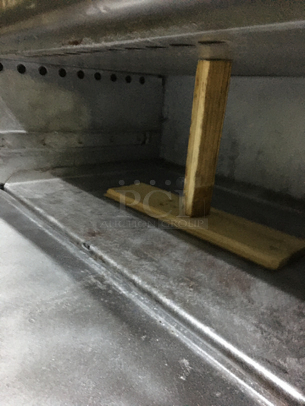 Blodgett Commercial Natural Gas Powered Single Deck Pizza Oven! All Stainless Steel!
 - Image 5 of 7