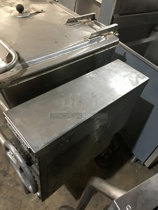 Market Forge Commercial Electric Powered Tilted Braising Pan/Skillet! Model 1000! All Stainless Steel! 208V 3 Phase! On Legs! - Image 3 of 6