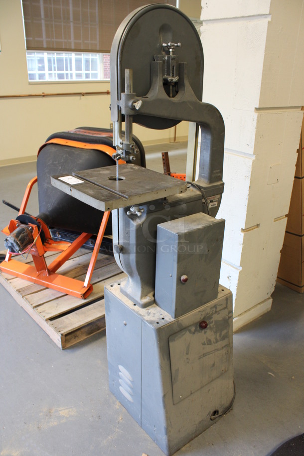 Rockwell Delta Model 28-200 Metal Commercial Floor Style Band Saw. 115 Volts, 1 Phase. 20x25x65. (Room 130)
