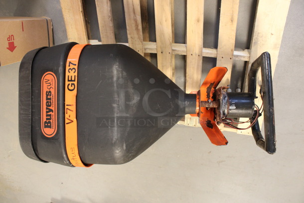 Salt Dogg Buyers Model TGSUVPROA Black Poly Tailgate Salt Spreader w/ Orange Metal Frame. 22x22x45. (Room 130) - Image 6 of 7