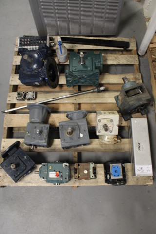 ALL ONE MONEY! Pallet Lot of Various Machine Parts Including Boston Gear Parts! (Room 130)