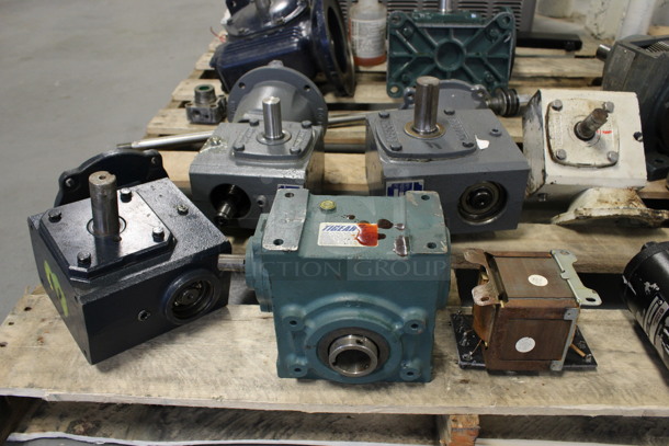 ALL ONE MONEY! Pallet Lot of Various Machine Parts Including Boston Gear Parts! (Room 130) - Image 2 of 10