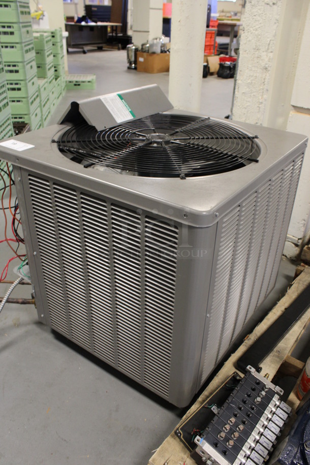 King Metal Commercial Fan. 28x28x27. (Room 130) - Image 2 of 6