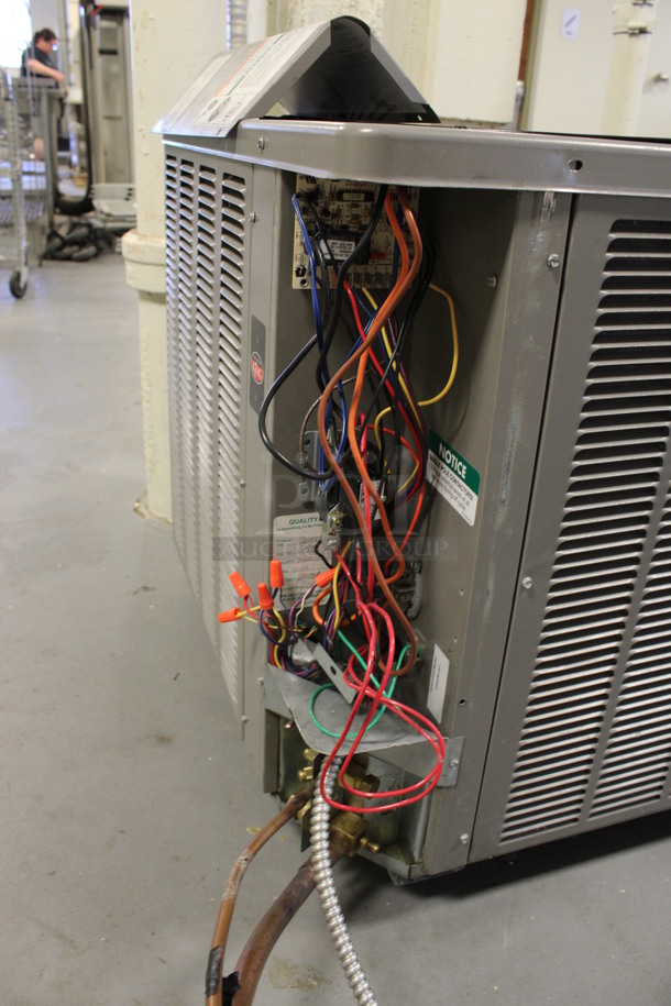 King Metal Commercial Fan. 28x28x27. (Room 130) - Image 4 of 6