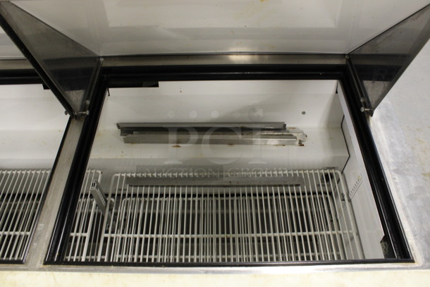 True Model TSSU-60-24M-B-ST Stainless Steel Commercial Sandwich Salad Prep Table Bain Marie Mega Top w/ Cutting Board on Commercial Casters. 115 Volts, 1 Phase. 60x34x46.5. (Room 130) - Image 5 of 9