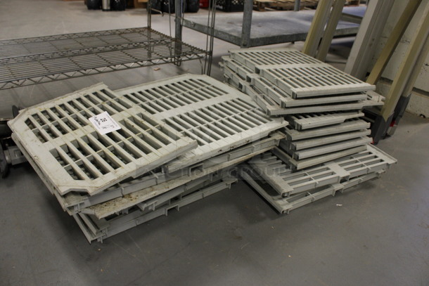 ALL ONE MONEY! Lot of Pieces to Metro Max Shelving Unit; 5 Shelves, 4 Poles on Commercial Casters and Various Poly Shelf Pieces! 54x18x2, 68". (Room 130) - Image 4 of 6