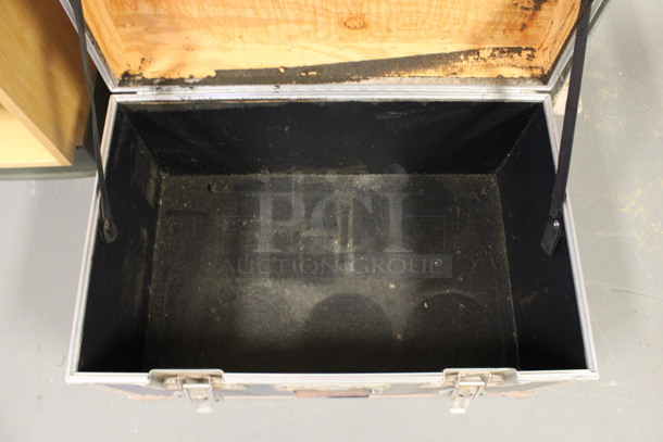 Blue Trunk w/ Handles. 26x16x15. (Room 130) - Image 3 of 6