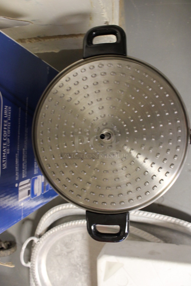 IN ORIGINAL BOX! DeLonghi Stainless Steel Commercial Countertop Coffee Urn. 14x12x19. (Room 130) - Image 5 of 7