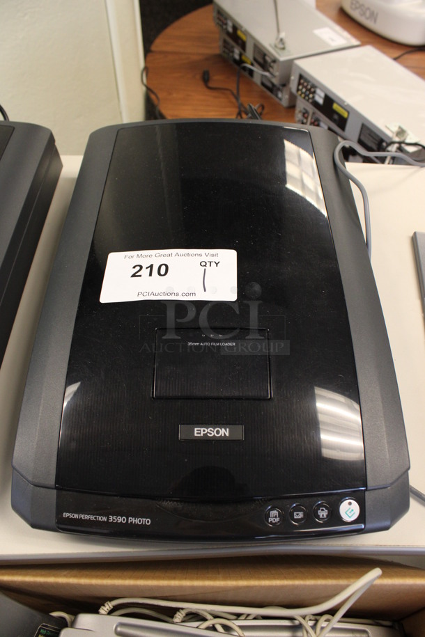 Epson Model J143A Perfection 3590 Photo Scanner. 10.5x16x3. (2nd Floor: Room 220)