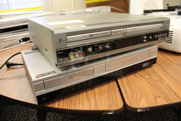 2 Zenith DVD VHS Players. 17x14x3.5, 17x10x3. 2 Times Your Bid! (2nd Floor: Room 220) - Image 3 of 6