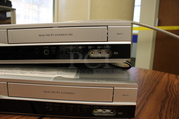 2 Zenith DVD VHS Players. 17x10x3. 2 Times Your Bid! (2nd Floor: Room 220) - Image 5 of 5