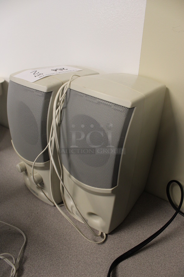 2 Cambridge Soundworks Speakers. 4x5x9. 2 Times Your Bid! (2nd Floor: Room 220) - Image 3 of 4