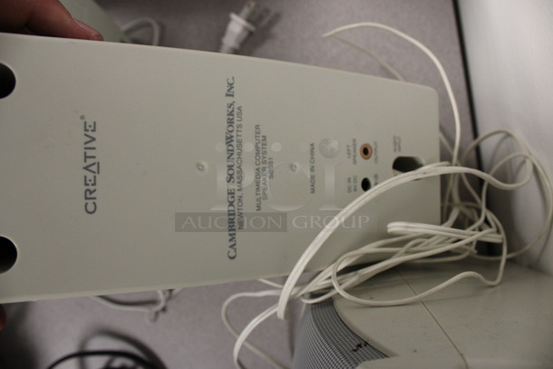 2 Cambridge Soundworks Speakers. 4x5x9. 2 Times Your Bid! (2nd Floor: Room 220) - Image 4 of 4