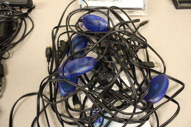 7 MidiSport Uno USB Midi Interface. 2 Are BRAND NEW. 7 Times Your Bid! (2nd Floor: Room 220) - Image 2 of 3