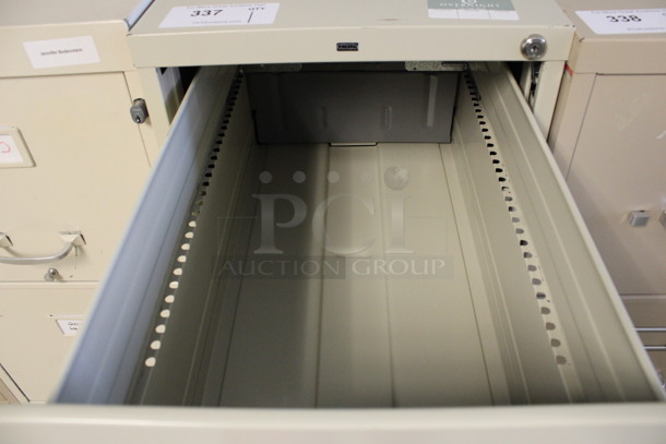 Hon Tan Metal 4 Drawer Filing Cabinet. 15x27x52.5. (Hallways Straight Off Of Atrium) - Image 4 of 7