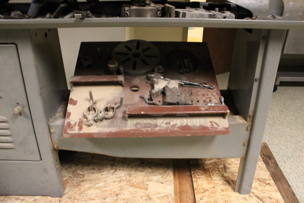 Craftsman Model 101.28990 Stainless Steel Commercial Floor Style Lathe. 250 Volts, 3 Phase. 63x18x54. (Hallways Straight Off Of Atrium) - Image 7 of 12