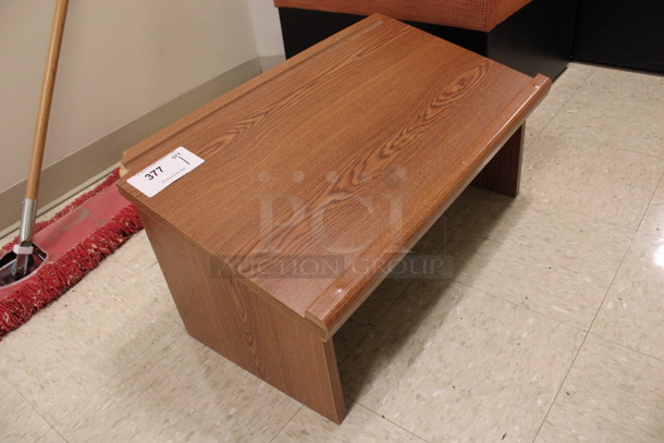 Wood Pattern Podium. 28x16x14. (Hallways Straight Off Of Atrium) - Image 2 of 5