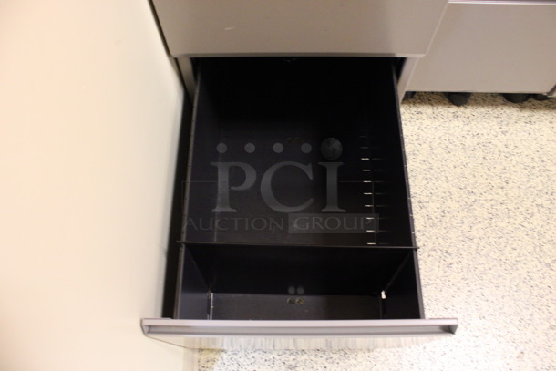 Gray Metal 2 Drawer Filing Cabinet on Casters. 15x28x28. (Hallway To The Right of Atrium Lobby) - Image 4 of 5
