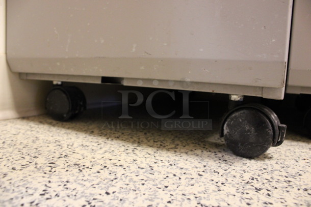 Gray Metal 2 Drawer Filing Cabinet on Casters. 15x28x28. (Hallway To The Right of Atrium Lobby) - Image 5 of 5