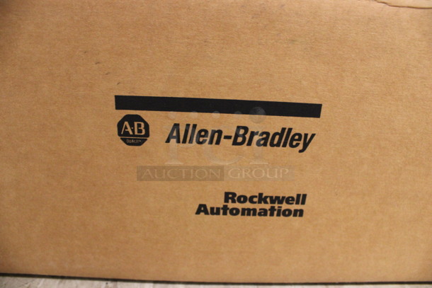 BRAND NEW IN BOX! Allen-Bradley PanelView Plus Color Keypad Touch AC Power Supply. 16x10x3. (Room 105) - Image 4 of 5