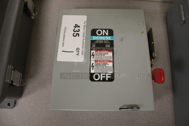 Siemens Gray Metal General Duty Enclosed Switch. 7.5x4.5x8.5. (Room 105) - Image 1 of 3