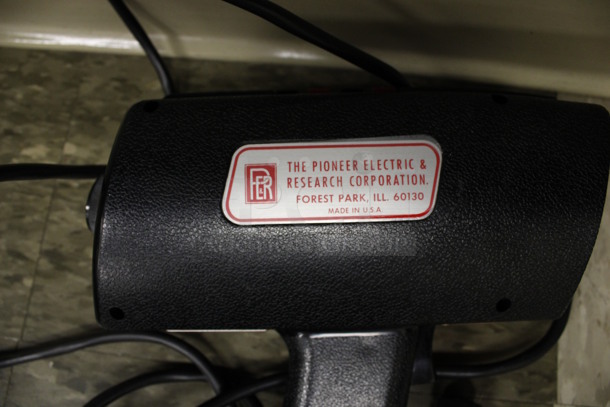 2 Pioneer Electric Stroboscopes. 4x8.5x9. 2 Times Your Bid! (Room 105) - Image 3 of 4