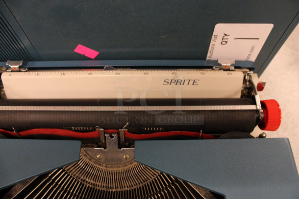 Royal Countertop Typewriter. 12x12.5x3.5. (Room 105) - Image 4 of 6