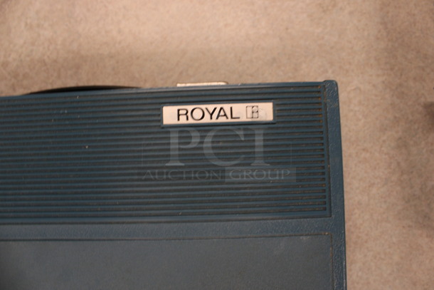 Royal Countertop Typewriter. 12x12.5x3.5. (Room 105) - Image 6 of 6